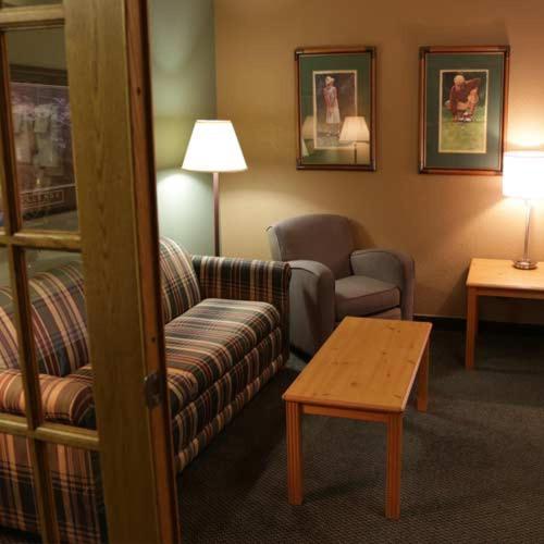 Boarders Inn And Suites By Cobblestone Hotels - Fayette Exteriör bild